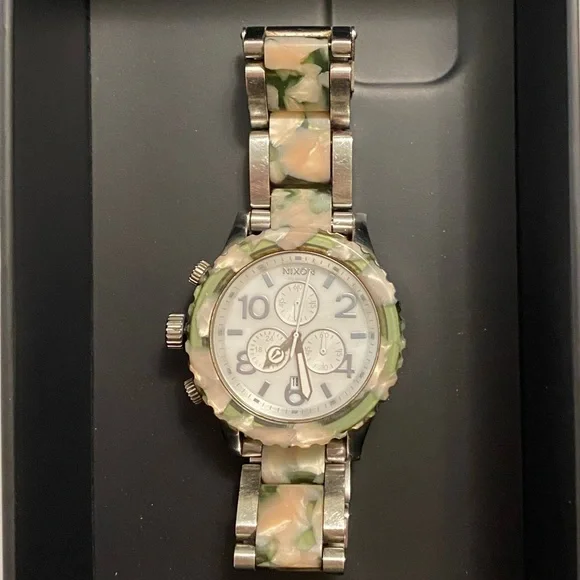 Nixon pink and green 42-20 chrono watch Nixon 42-20 Chrono Watch Review at Surfboards.com - YouTube main image 4